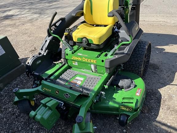 Image of John Deere Z740R equipment image 2