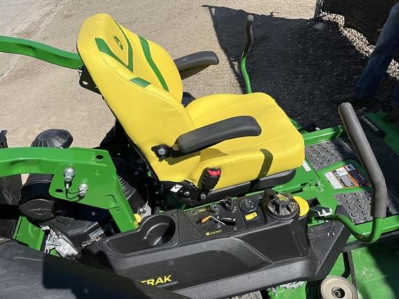 Image of John Deere Z740R equipment image 4