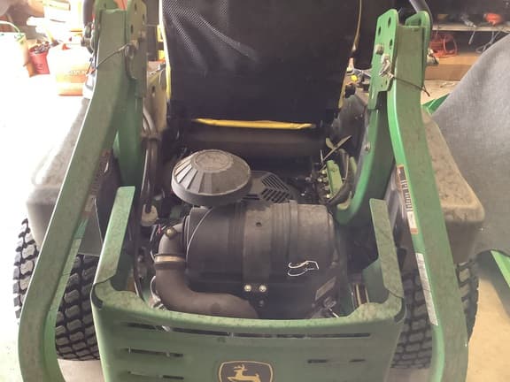 Image of John Deere Z920M equipment image 4