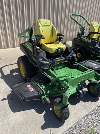 2025 John Deere Z920M Equipment Image0