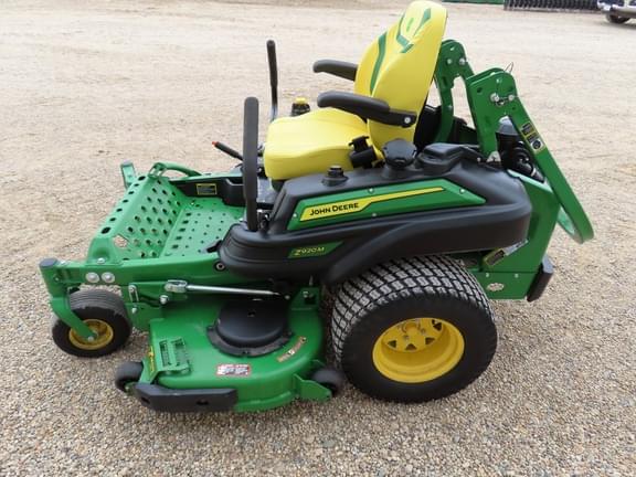 Image of John Deere Z920M equipment image 3