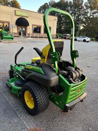 Image of John Deere Z920M equipment image 3