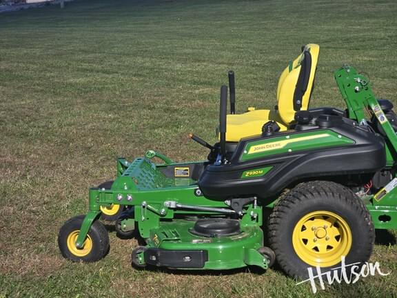 Image of John Deere Z930M equipment image 3