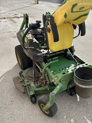 Image of John Deere Z930M equipment image 1