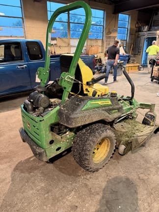 Image of John Deere Z930M equipment image 2
