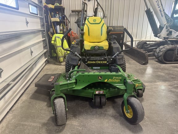 2025 John Deere Z930M Equipment Image0