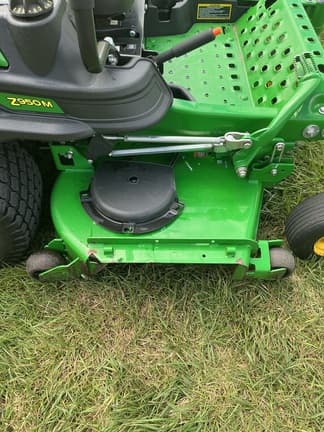 Image of John Deere Z950M equipment image 2