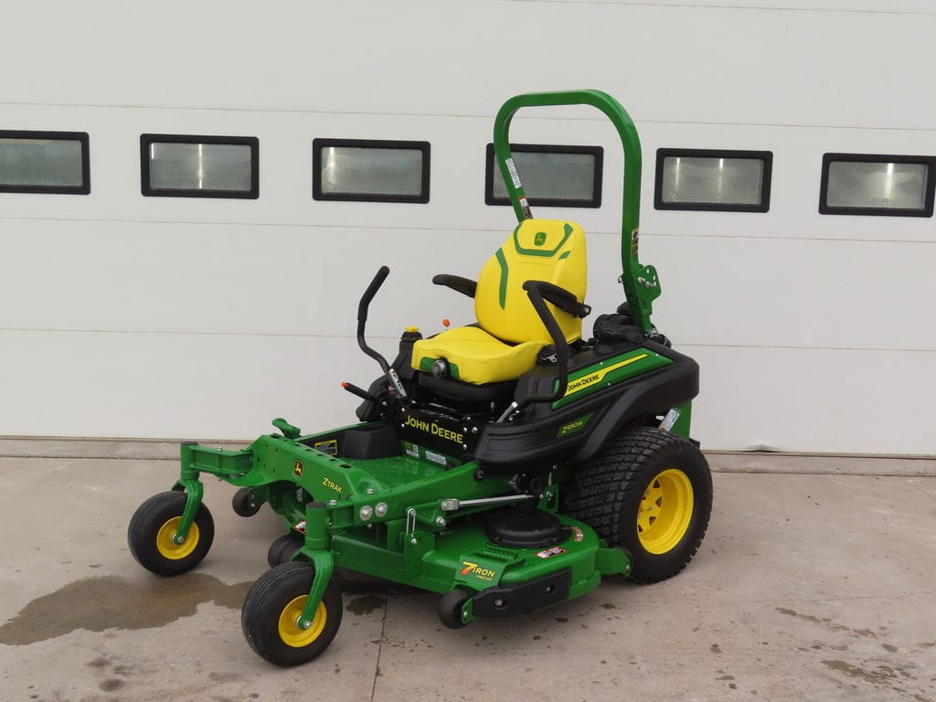 2025 John Deere Z950M Equipment Image0
