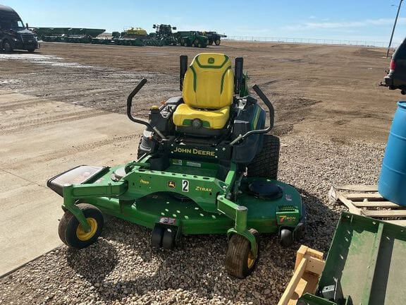 2025 John Deere Z960M Equipment Image0