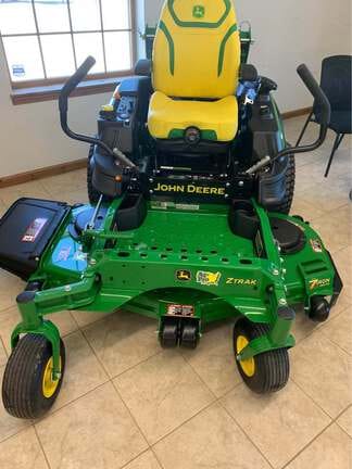 2025 John Deere Z960M Equipment Image0