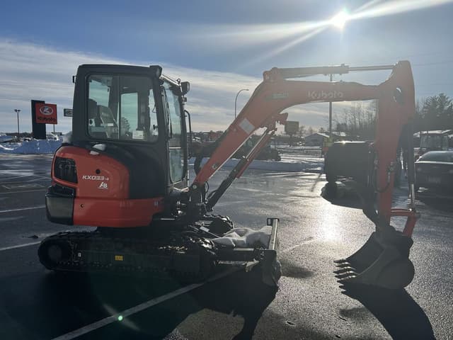 Image of Kubota KX033-4R3A equipment image 2