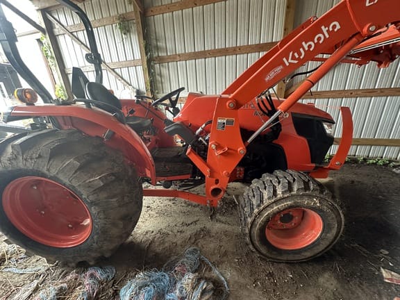 2025 Kubota MX5400 Equipment Image0