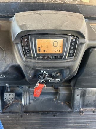 Image of Kubota RTV-X1140 equipment image 3