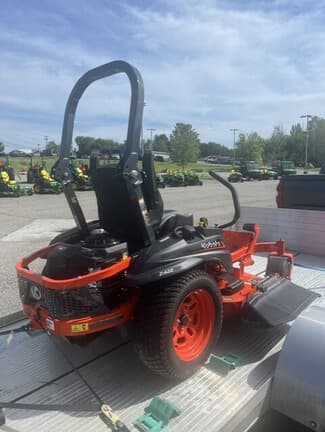 Image of Kubota Z422KW equipment image 2