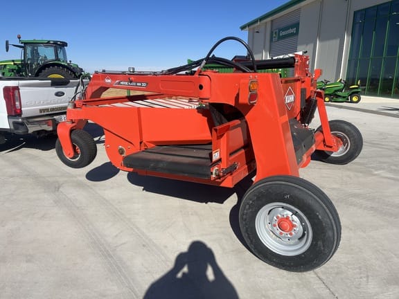 2025 Kuhn Merge-Maxx MM301 Equipment Image0