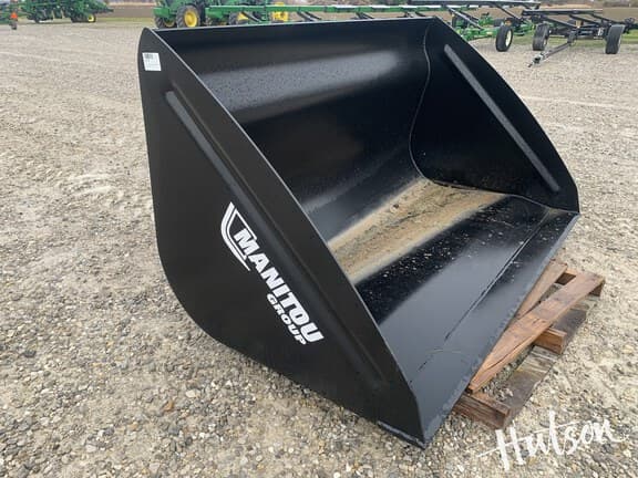 Image of Manitou Bucket equipment image 1