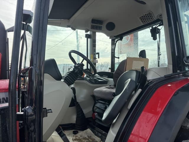 Image of Massey Ferguson 4710 equipment image 3