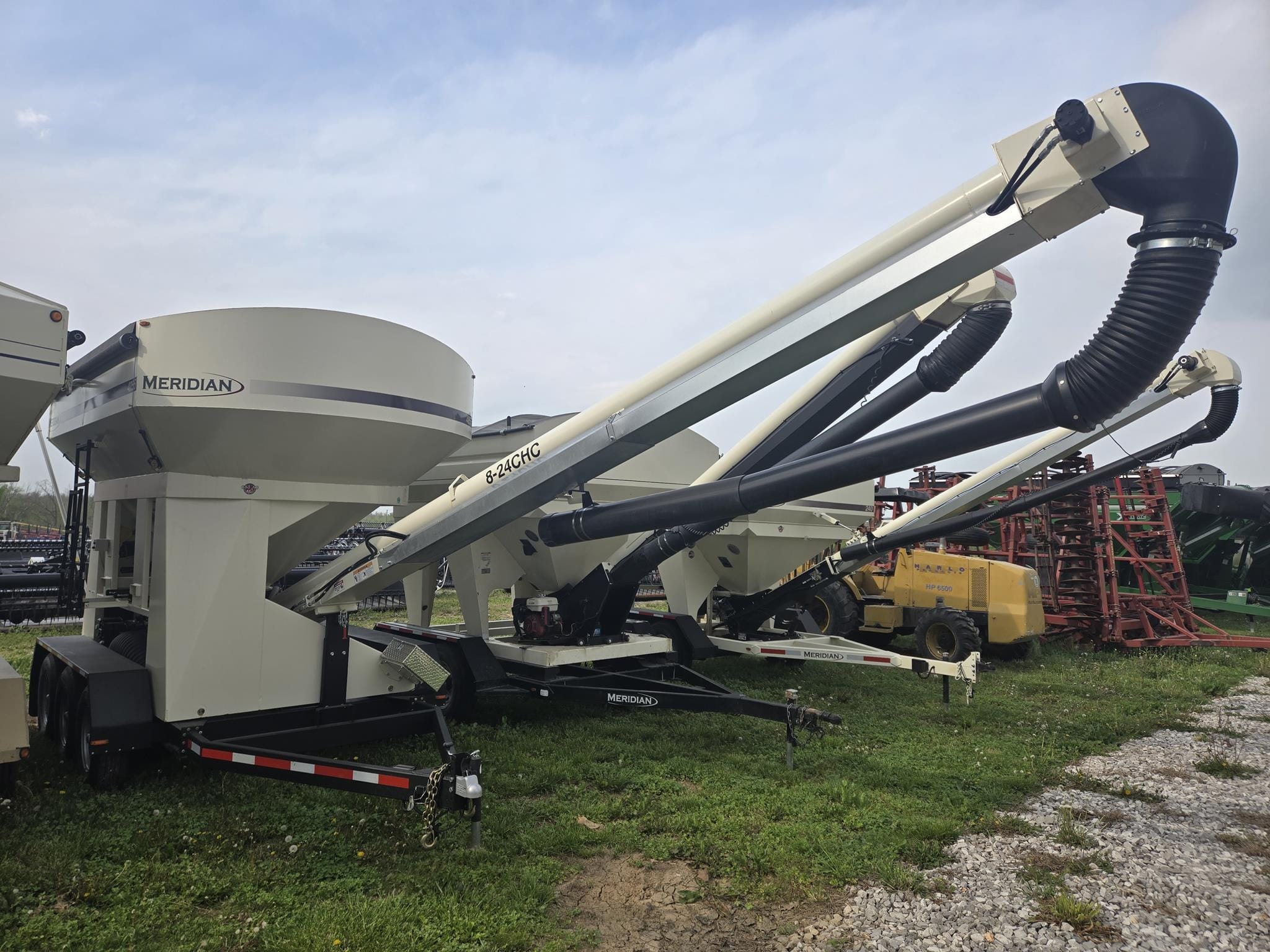 2025 Meridian 4055 Equipment Image0