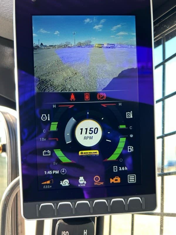 Image of New Holland C337 equipment image 2
