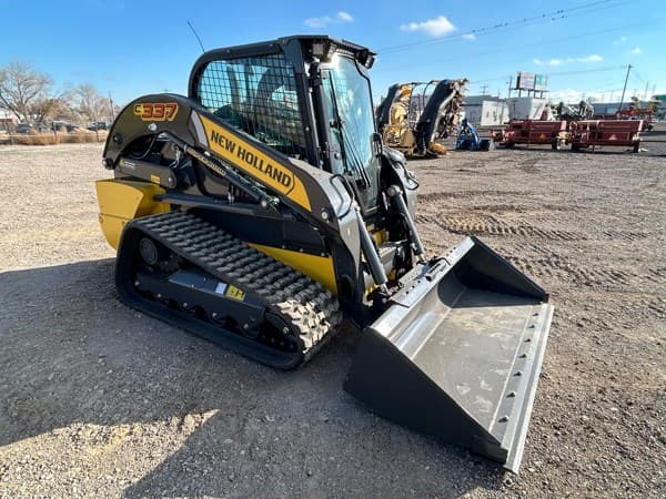 Image of New Holland C337 equipment image 1