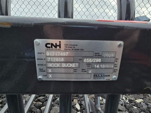 New Holland Rock Bucket Equipment Image0