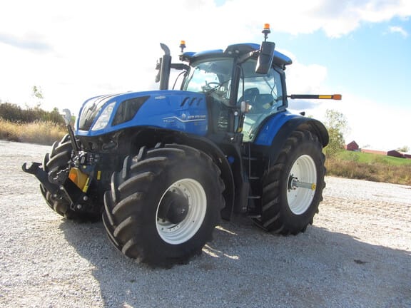 2025 New Holland T7.315 Equipment Image0