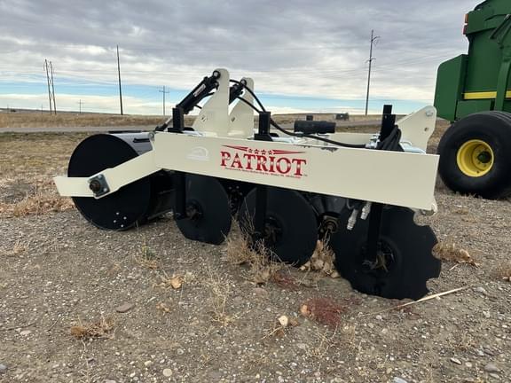 Image of Patriot Pivot Track Closer Image 0