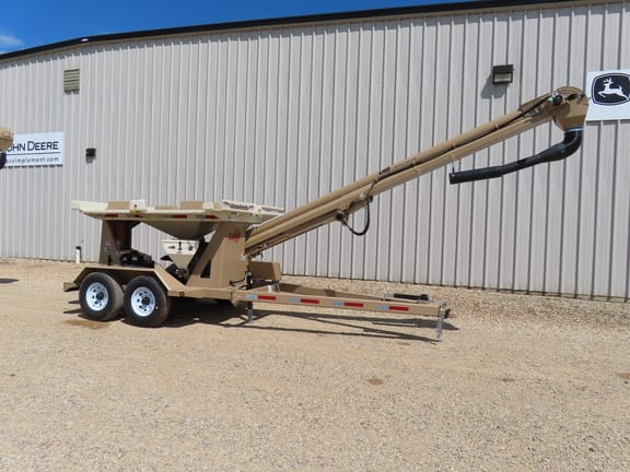 2025 Unverferth 410XL Equipment Image0