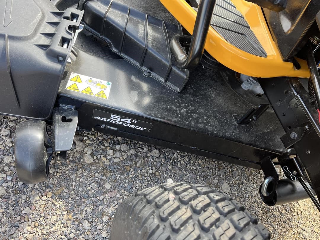 Image of Cub Cadet XT2 SLX54 Image 1