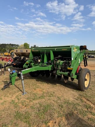 Image of Great Plains 1006NT equipment image 1