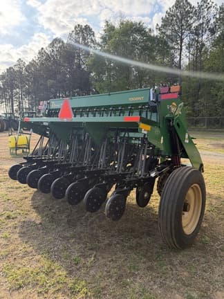 Image of Great Plains 1006NT equipment image 4
