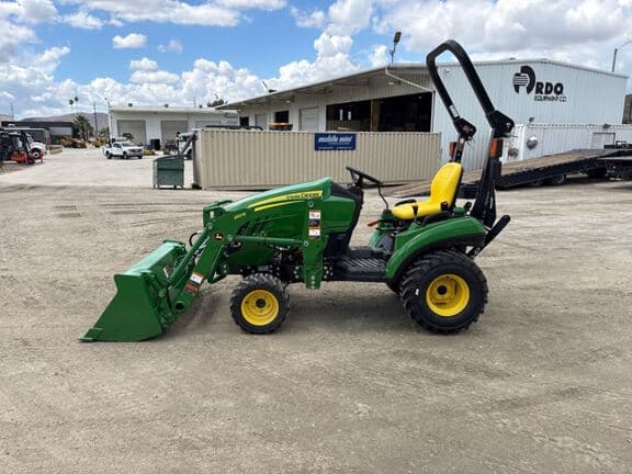 Image of John Deere 1023E equipment image 1