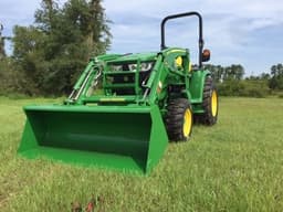 Image of John Deere 1023E equipment image 1