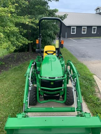 Image of John Deere 1023E equipment image 2