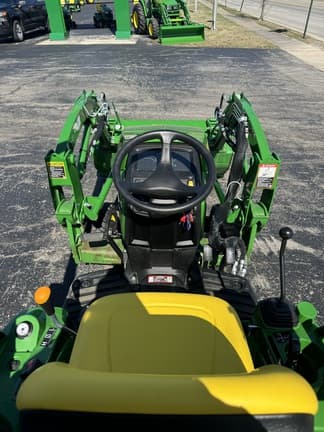 Image of John Deere 1023E equipment image 4
