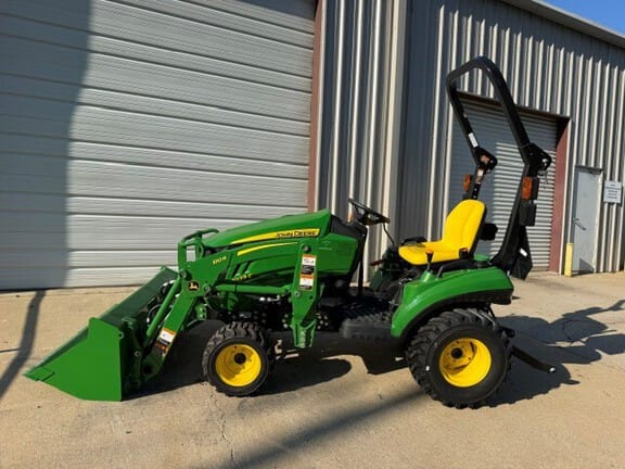 2026 John Deere 1023E Equipment Image0