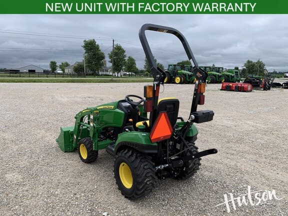 Image of John Deere 1023E equipment image 2