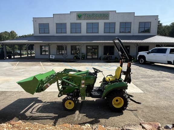 Image of John Deere 1023E equipment image 1