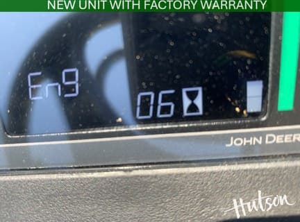 Image of John Deere 1023E equipment image 4
