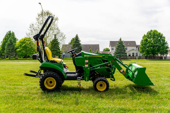 2026 John Deere 1023E Equipment Image0