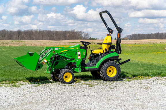 Image of John Deere 1025R equipment image 2