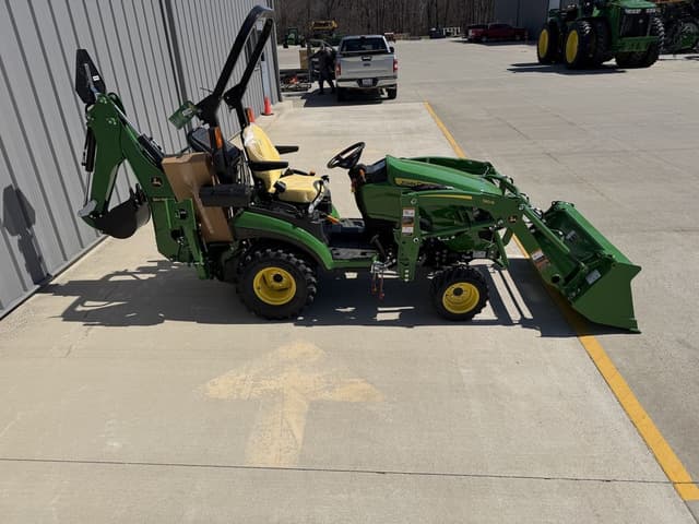 Image of John Deere 1025R equipment image 4