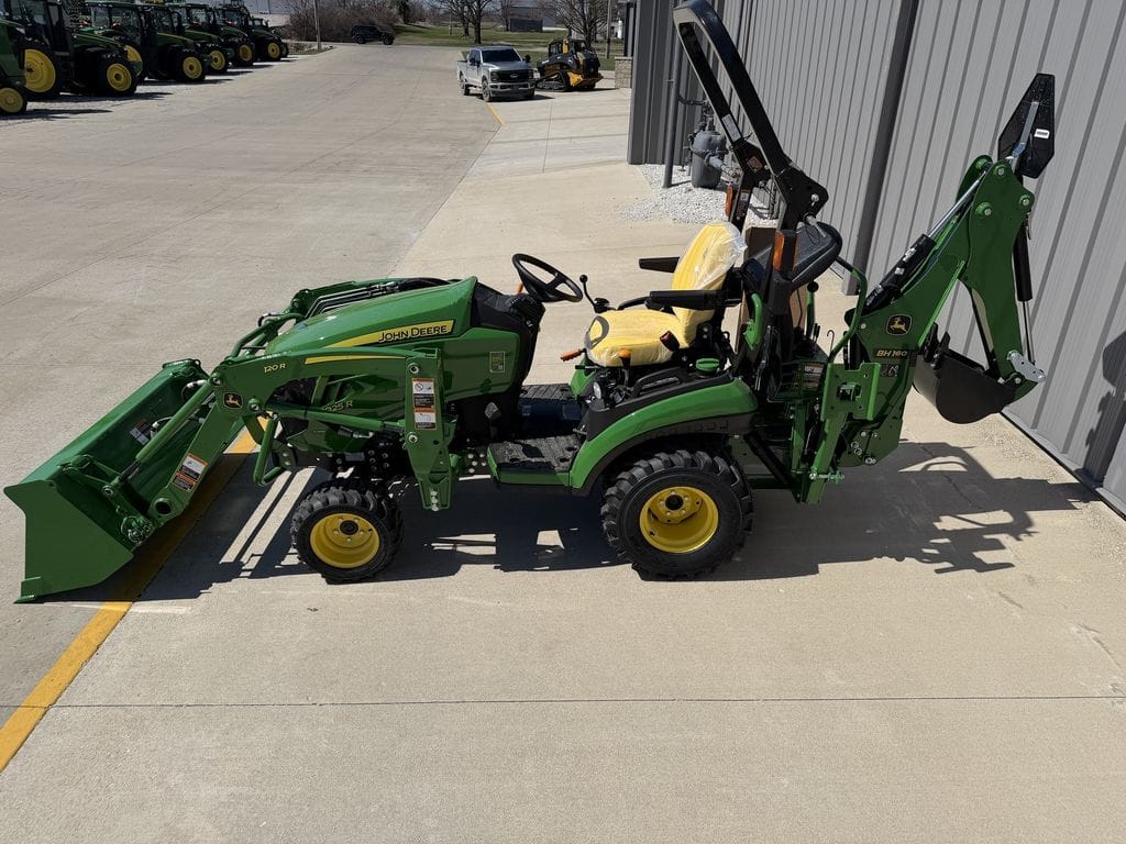 2026 John Deere 1025R Equipment Image0