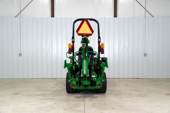Image of John Deere 1025R equipment image 4