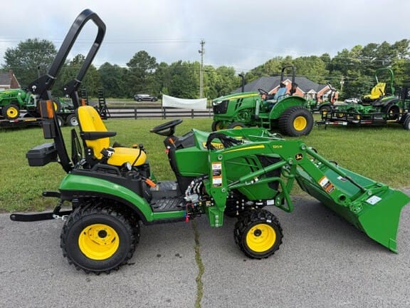 2026 John Deere 1025R Equipment Image0