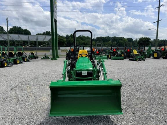 Image of John Deere 1025R equipment image 3