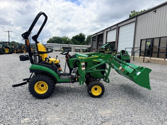 2026 John Deere 1025R Equipment Image0