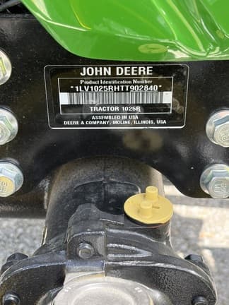 Image of John Deere 1025R equipment image 3