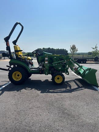 Image of John Deere 1025R equipment image 2