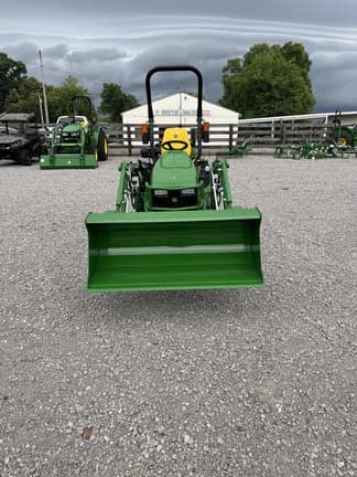 Image of John Deere 1025R equipment image 3